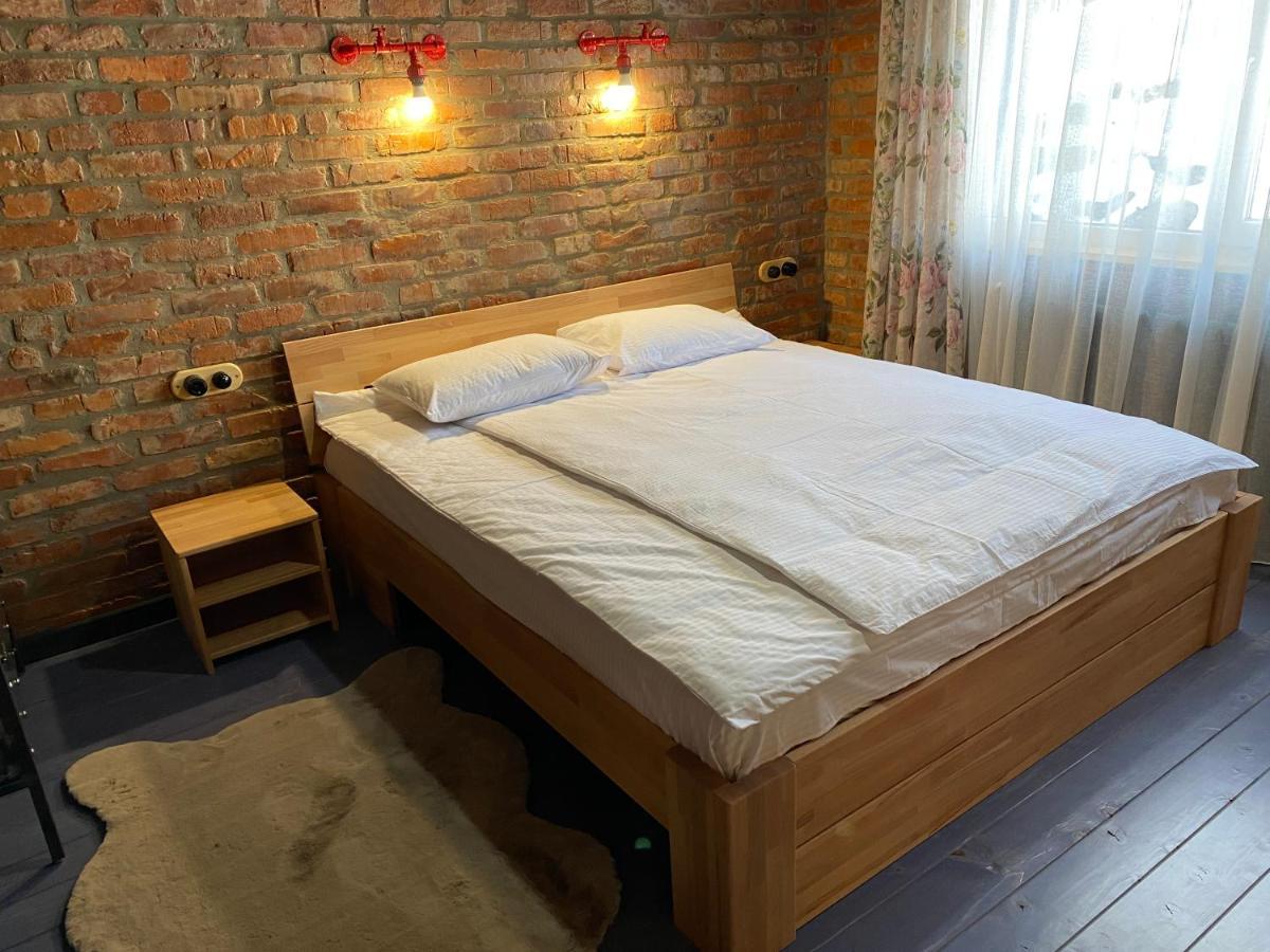 Brickwood Verkhniy Koropets