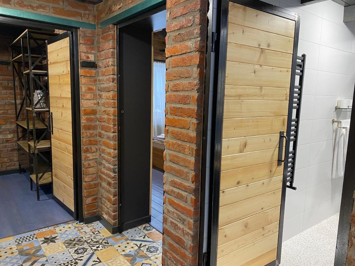 Brickwood Verkhniy Koropets